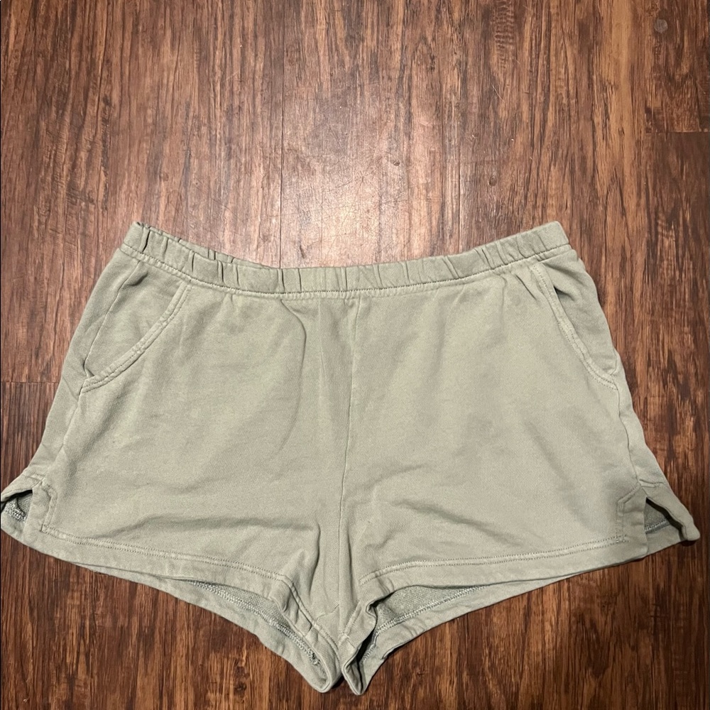 Aerie Olive Green Lounge Shorts. Size XL